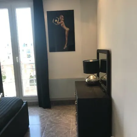 Le Coeur De - 2 Pieces Design En Hypercentre De Appartement