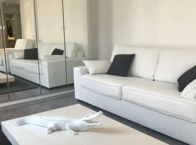 Apartman Le Coeur De - 2 Pieces Design En Hypercentre De Deauville